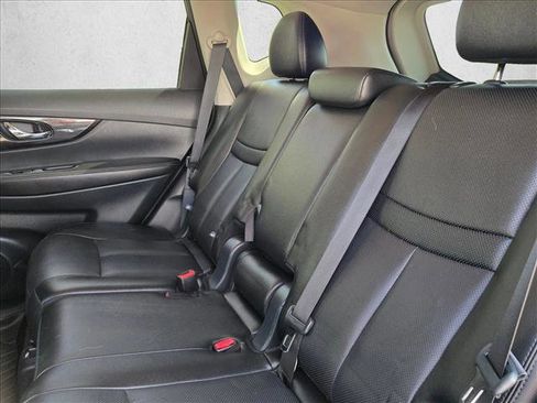 Used 2019 Nissan Rogue SL image 20