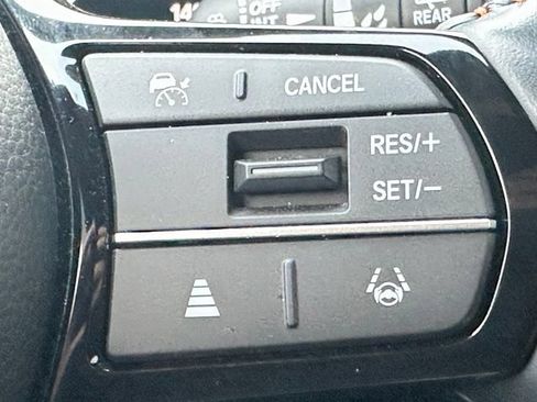 Certified 2025 Honda HR-V Sport image 10