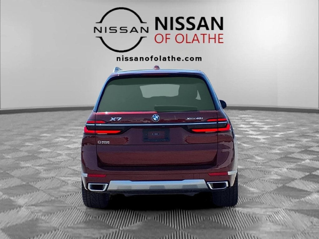 Used 2024 BMW X7 xDrive40i AWD/4WD image 30
