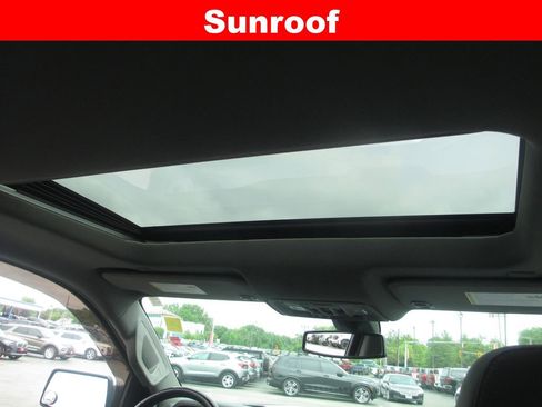 Used 2020 GMC Sierra 1500 SLT w/ SLT Premium Plus Package AWD/4WD image 19
