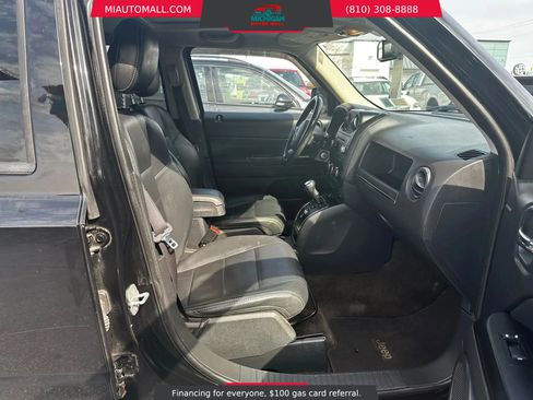 Used 2015 Jeep Patriot High Altitude FWD image 9