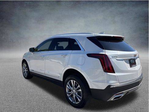 Used 2022 Cadillac XT5 Premium Luxury FWD image 3