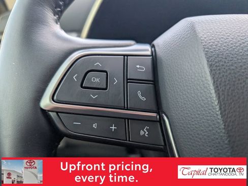 Used 2021 Toyota Highlander Limited AWD/4WD image 17