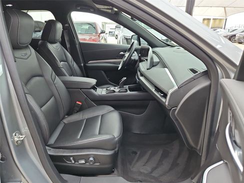 Certified 2025 Cadillac XT4 Premium Luxury FWD image 26