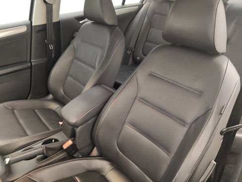 Used 2018 Volkswagen Jetta Wolfsburg Edition FWD image 17