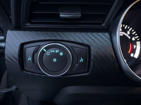 Used 2020 Ford Mustang Coupe image 36