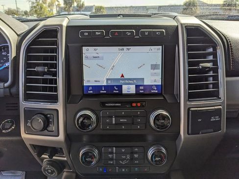 Used 2021 Ford F250 Platinum w/ FX4 Off-Road Package image 25