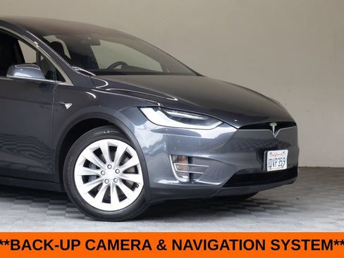 Used 2018 Tesla Model X 100D AWD/4WD image 3
