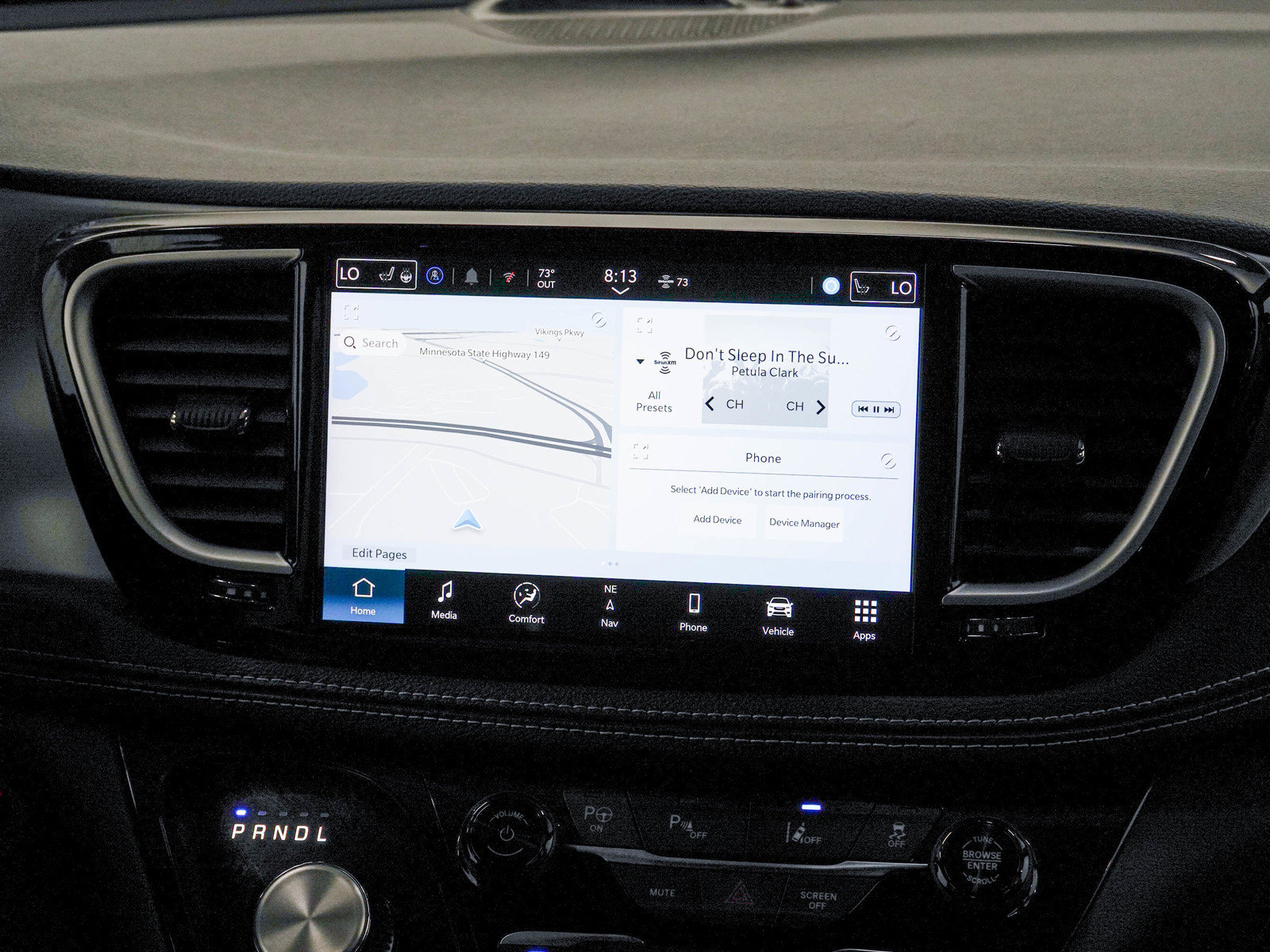 Used 2024 Chrysler Pacifica Limited FWD image 16