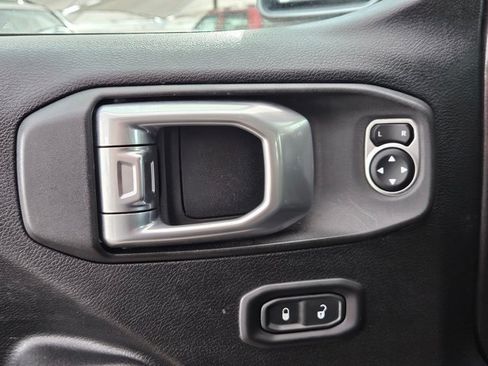 Used 2020 Jeep Wrangler Unlimited Sport AWD/4WD image 24