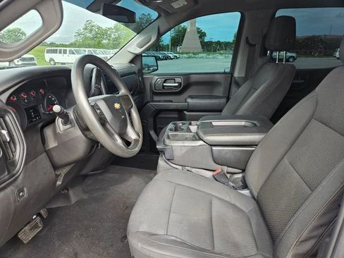 Used 2021 Chevrolet Silverado 1500 Custom RWD image 9