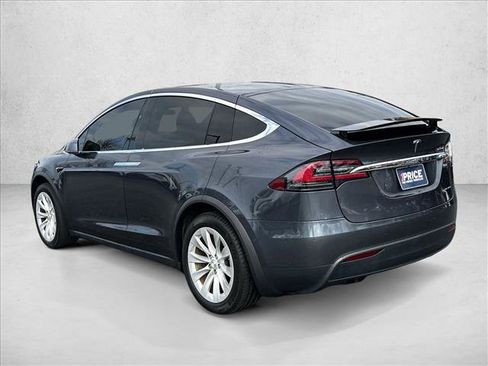 Used 2020 Tesla Model X Long Range image 7