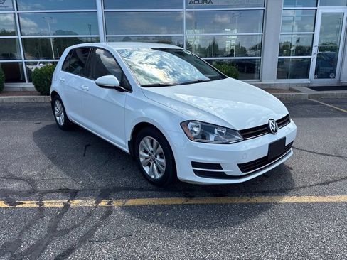 Used 2015 Volkswagen Golf TDI FWD image 2