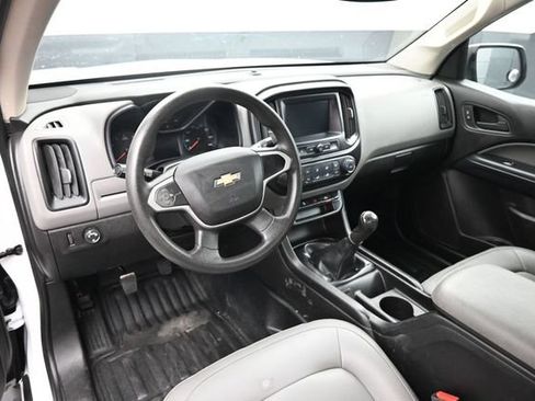 Used 2018 Chevrolet Colorado W/T w/ WT Convenience Package RWD image 14