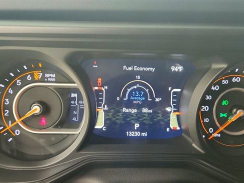 Used 2025 Jeep Gladiator Mojave AWD/4WD image 17
