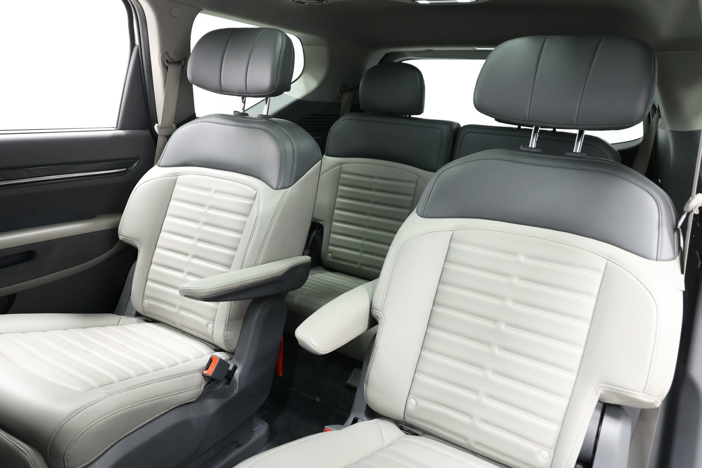Used 2024 Kia EV9 Land AWD/4WD image 3