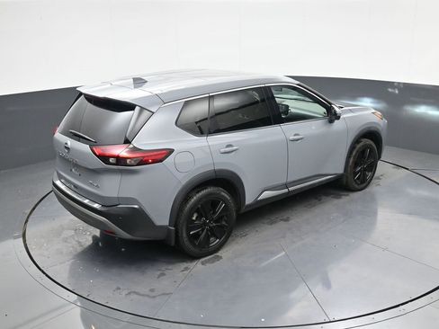 Used 2021 Nissan Rogue SL w/ Premium Package image 32