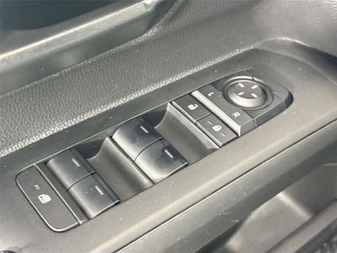 Certified 2024 Toyota Tacoma SR5 image 27