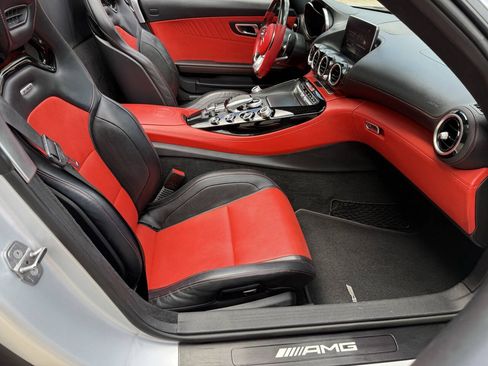 Used 2018 Mercedes-Benz AMG GT C image 11