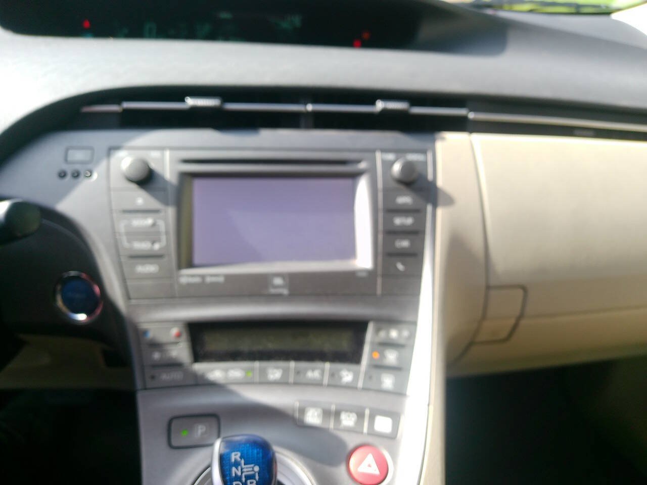 Used 2013 Toyota Prius Five FWD image 31