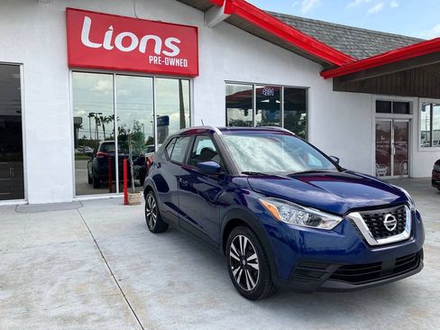 Used 2020 Nissan Kicks SV FWD image 4