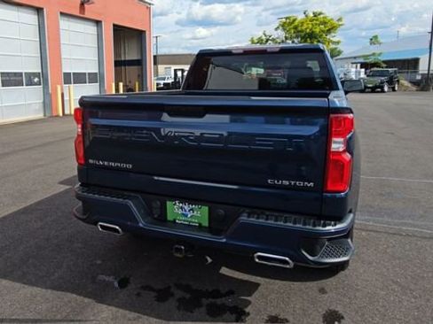 Used 2019 Chevrolet Silverado 1500 Custom w/ Custom Value Package AWD/4WD image 7