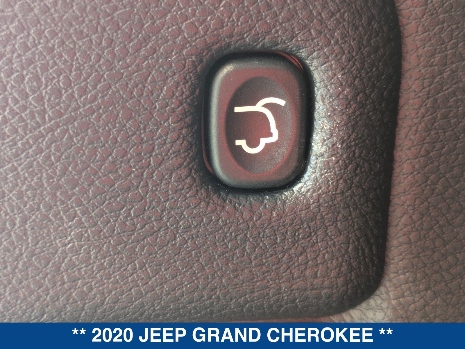 Used 2020 Jeep Grand Cherokee Limited AWD/4WD image 15
