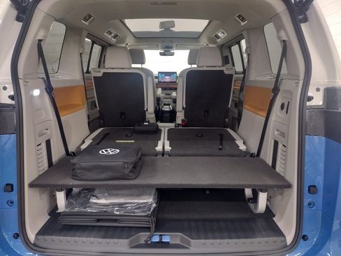 New 2025 Volkswagen ID. Buzz 1st Edition image 12