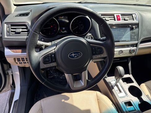 Used 2016 Subaru Outback 2.5i Limited AWD/4WD image 17