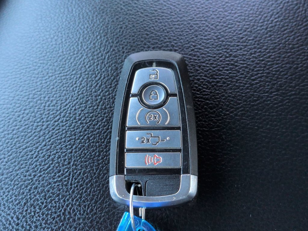 Used 2019 Ford F250 Lariat w/ Lariat Ultimate Package AWD/4WD image 30