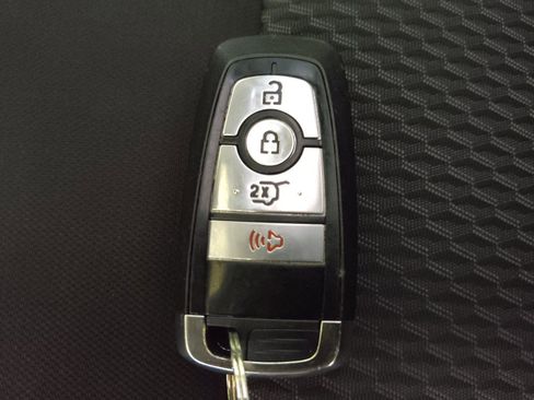 Used 2023 Ford Explorer XLT RWD image 32