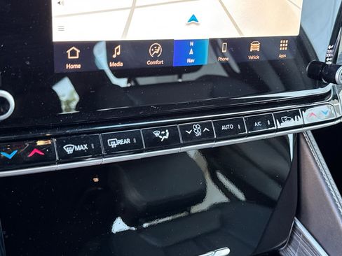 Used 2022 Jeep Wagoneer Series III image 28