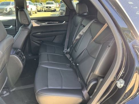 Certified 2024 Cadillac XT5 Premium Luxury w/ LPO, Floor Liner Package image 33