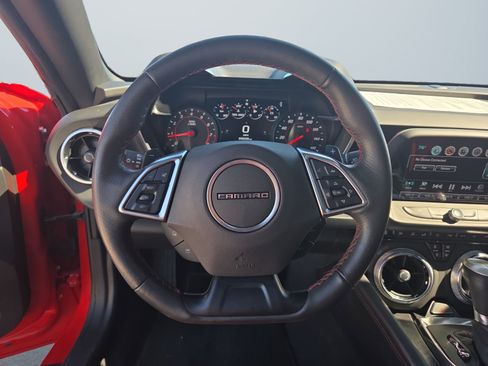 Used 2018 Chevrolet Camaro LT RWD image 13