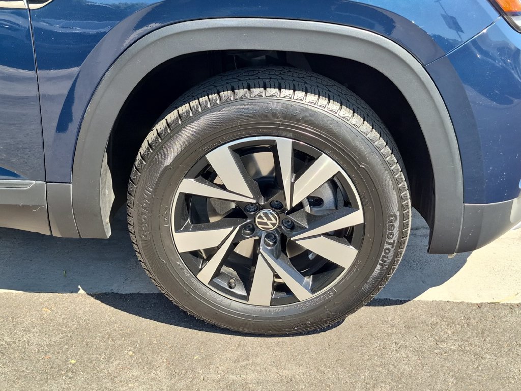 Used 2022 Volkswagen Atlas Cross Sport SE AWD/4WD image 29