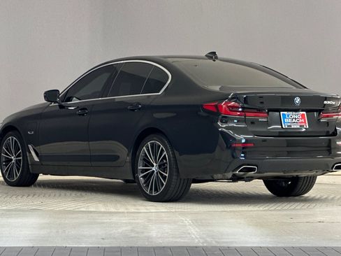Used 2023 BMW 530e w/ Convenience Package RWD image 3