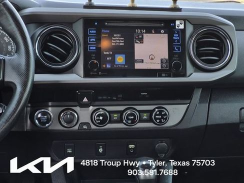 Used 2016 Toyota Tacoma TRD Off-Road w/ Towing Package AWD/4WD image 24
