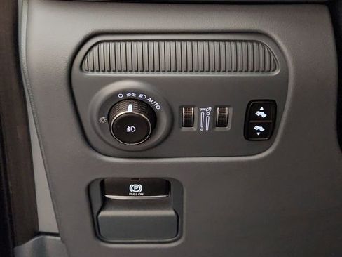 Used 2024 Jeep Grand Wagoneer Series III image 22