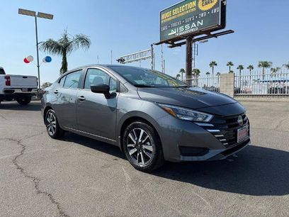 New 2025 Nissan Versa SV w/ Trunk Package