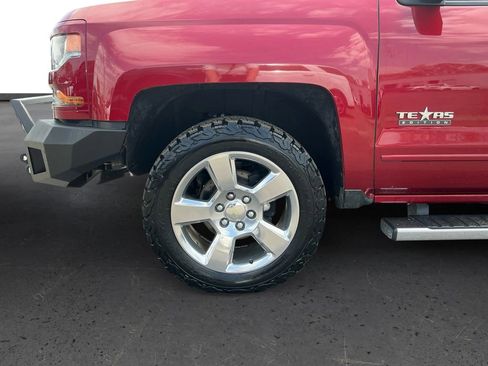 Used 2018 Chevrolet Silverado 1500 LT w/ Texas Edition image 13