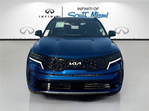 Used 2022 Kia Sorento SX image 2