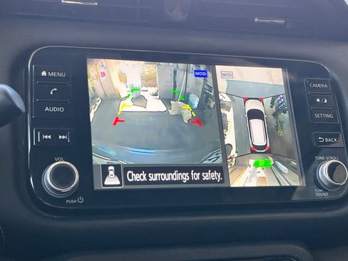 Used 2021 Nissan Kicks SR w/ Interior Electronics Package FWD image 20