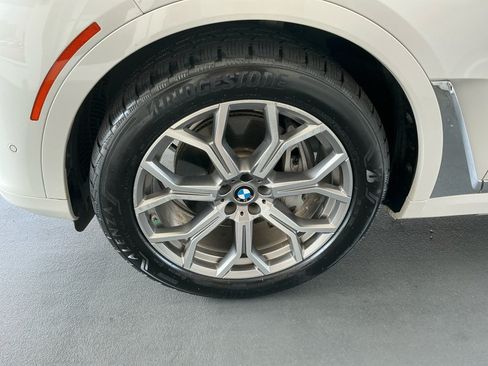 Used 2019 BMW X7 xDrive50i w/ Premium Package AWD/4WD image 26