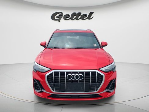 Used 2022 Audi Q3 2.0T Premium w/ Convenience Package AWD/4WD image 2