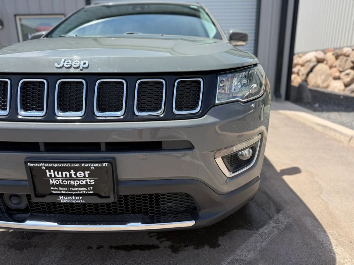 Used 2021 Jeep Compass Limited AWD/4WD image 16