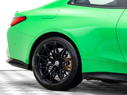 Used 2023 BMW M4 Coupe w/ M Carbon Exterior Package image 32