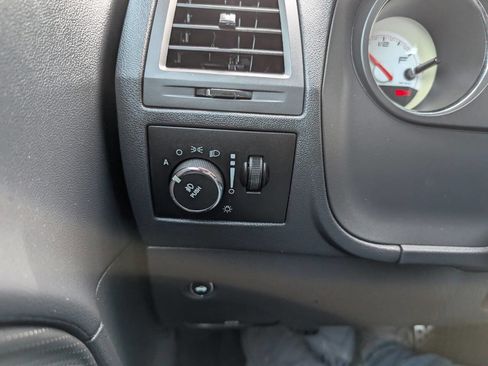 Used 2013 Dodge Challenger R/T image 17