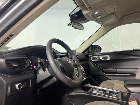 Used 2023 Ford Explorer 4WD image 21