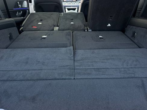 New 2026 Mercedes-Benz GLS 580 4MATIC image 36