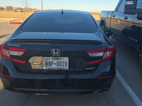 Used 2019 Honda Accord Sport image 3
